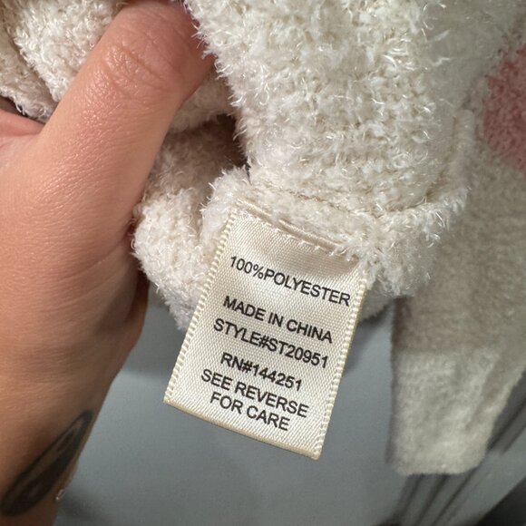 Cozy Cream Sweater with Pink and Red Hearts - Picture 3 of 3